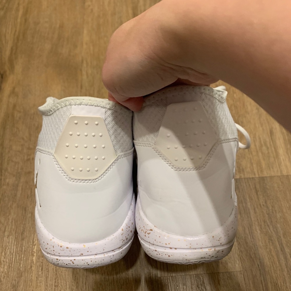 Jordan Reveal - Picture 4 of 7